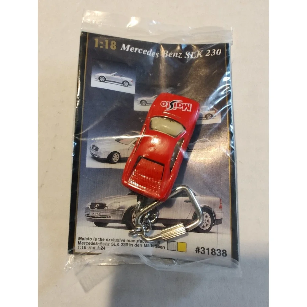 Maisto Classic Collection  – Car Key Chain – Ferrari 34B - Red - 1/67 scale
